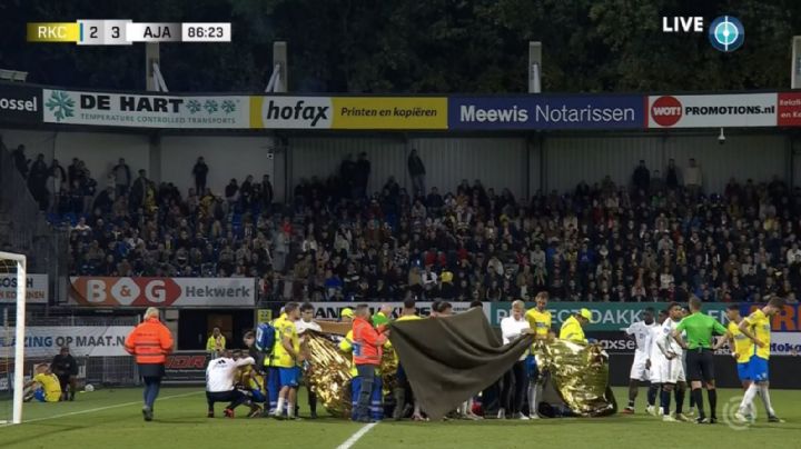 Portero del Waalwijk queda inconsciente en pleno partido contra Ajax y se suspende