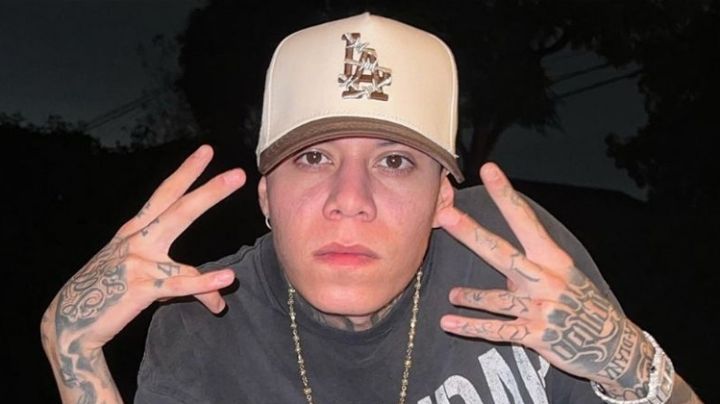 Santa Fe Klan paso una noche romántica en hotel con fanática; así lo exhibieron