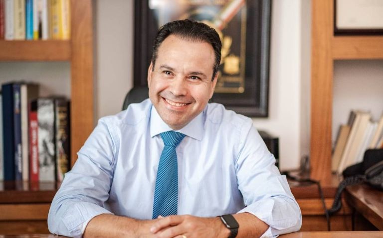 Antonio Astiazarán anuncia visita de Bill Clinton en Sonora. Foto: Internet