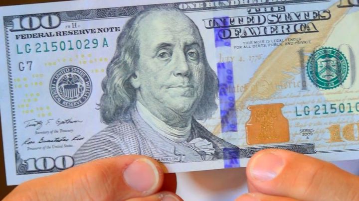 ¿Cómo 'amanece' el dólar? Peso se debilita y deja este valor al tipo de cambio actual