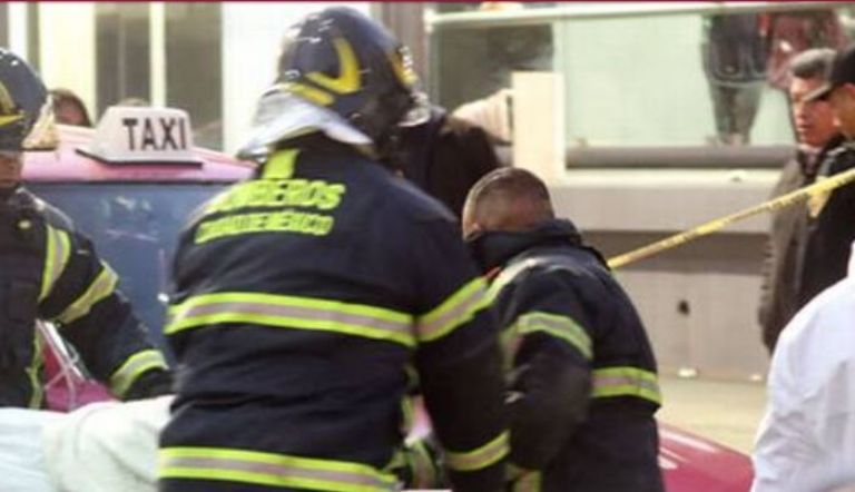 Taxista atropella a su esposa en CDMX