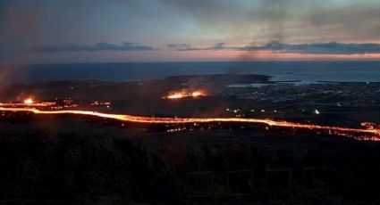Erupción volcánica en Islandia; lava arrasa casas y obliga evacuación de 4 mil residentes