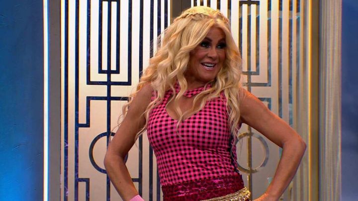 ¿Ahora se dedica a cumplir 'fantasías'? Hombre le ofrece 50 mil dólares a Roxana Castellanos