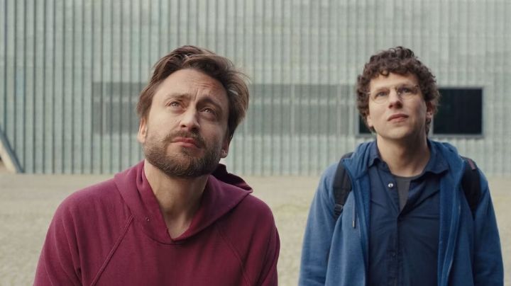 Kieran Culkin y Jesse Eisenberg exploran el pasado en la nueva imagen de la cinta 'A Real Pain'