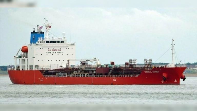 Rebeldes hutíes atacan a barco estadounidense en el Golfo de Adén