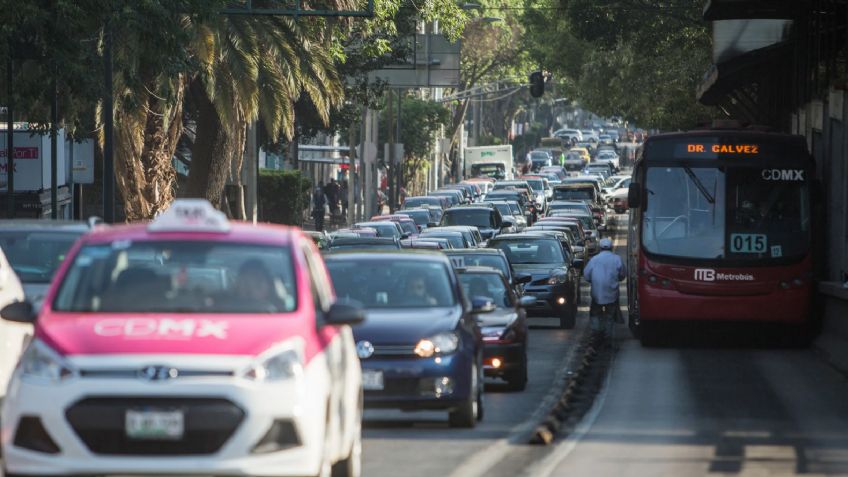 ¡Cuidado con las multas! Estos autos no podrán salir por el Hoy No Circula Sabatino