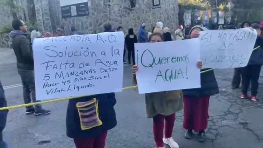 Pobladores de San Bartolo Ameyalco exigen agua y bloquean el Desierto de los Leones