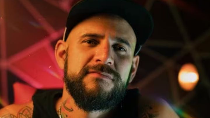 VIDEO: 'El Temach' inicia 'secta' y bautiza a varios jóvenes en un parque