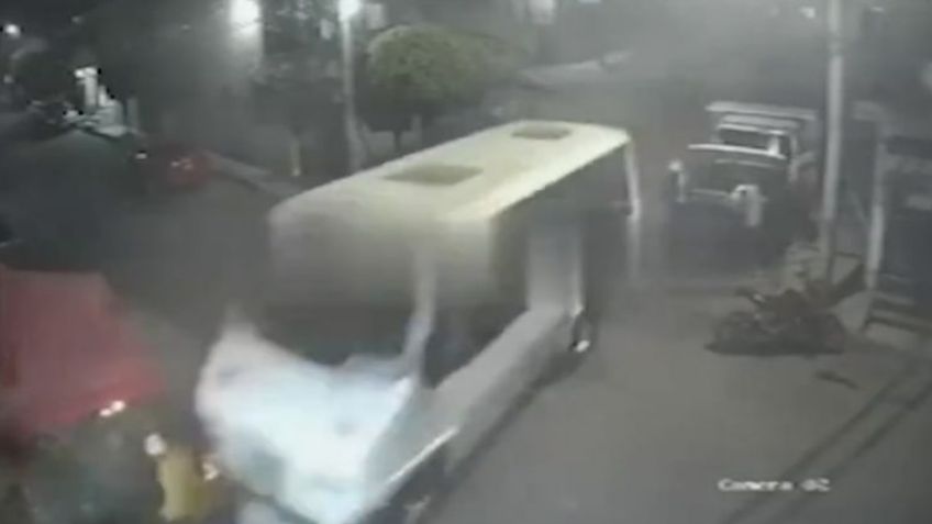 Tragedia en Naucalpan: Microbús sin chofer atropella y mata a persona en puesto de comida