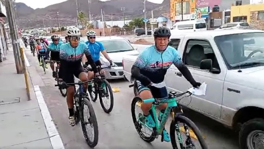Realizan rodada para pedir a ciudadanos respetar ciclovía en Guaymas; reparten volantes