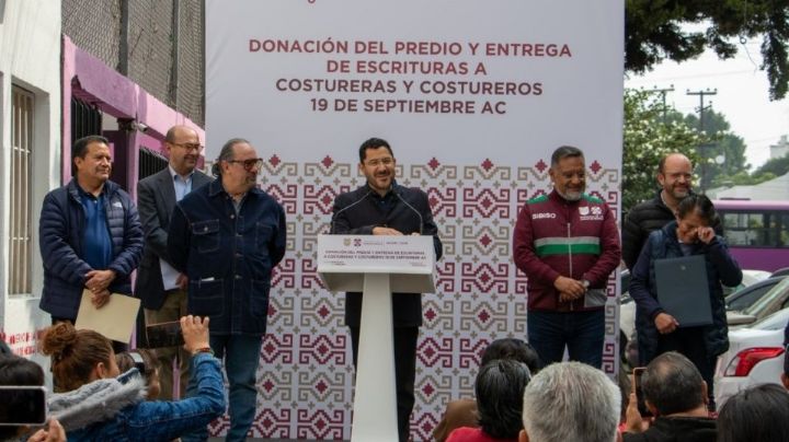 Martí Batres celebra la resistencia de 'Costureras y Costureros 19 de septiembre A.C.' de esta forma