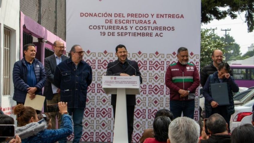 Martí Batres celebra la resistencia de 'Costureras y Costureros 19 de septiembre A.C.' de esta forma