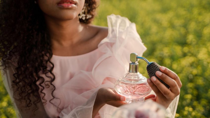 ¿Cómo hacer que tu perfume huela más? Sigue este consejo para oler delicioso