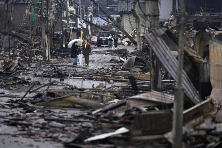 Sube a 73 el número de muertos por terremoto en Japón. Foto: Internet