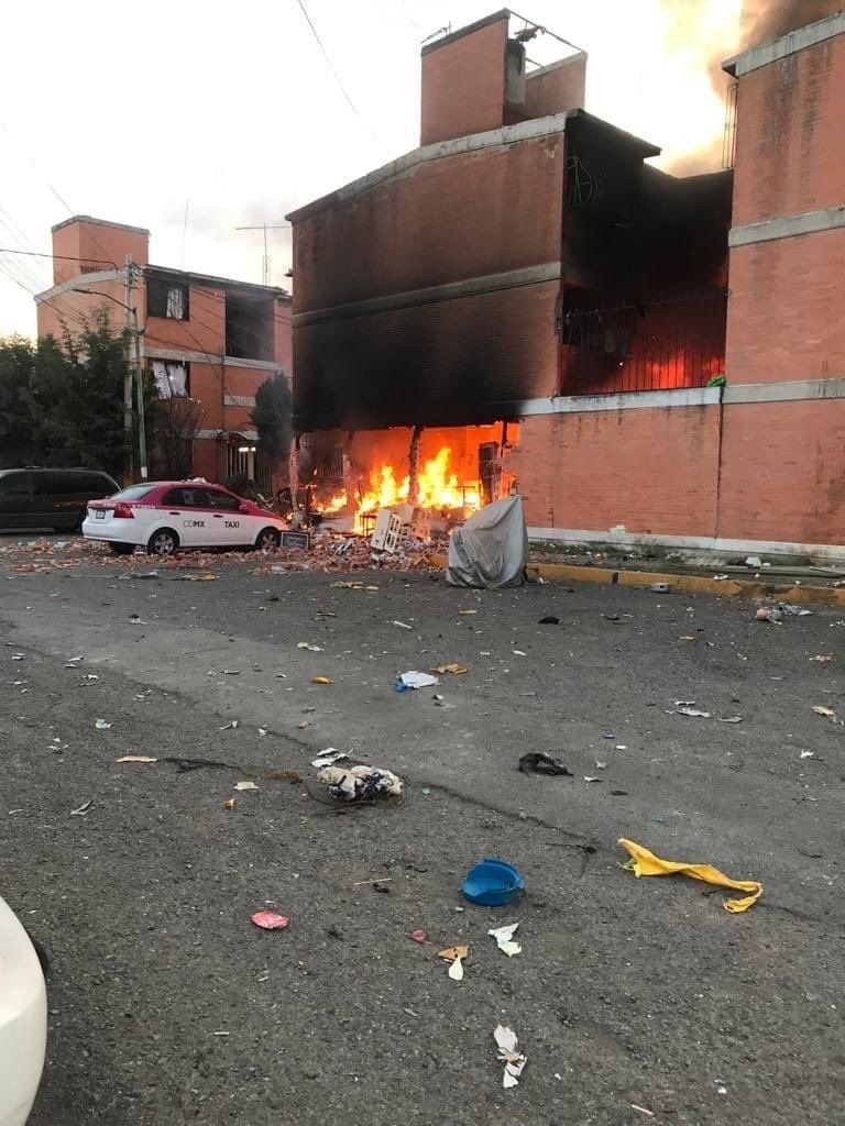 Explosión en Unidad Habitacional Tepozanes
