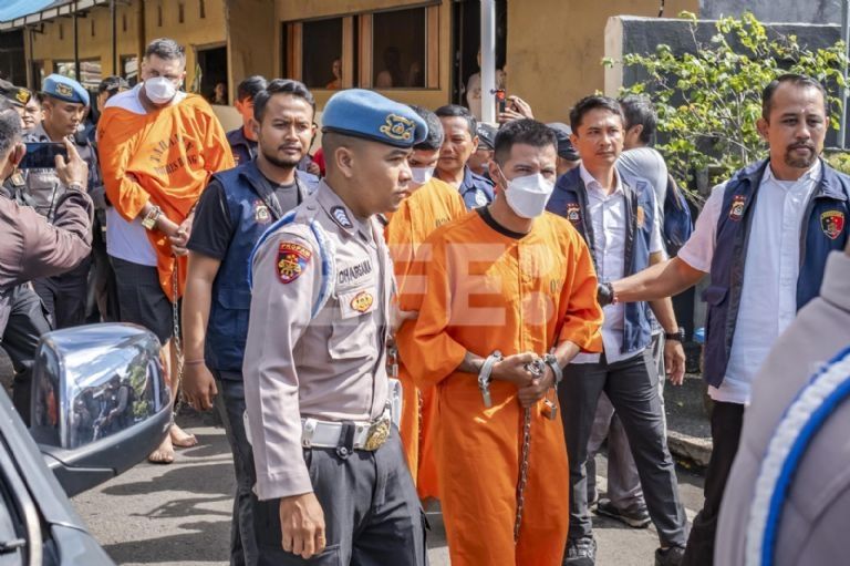 Cuatro Mexicanos Detenidos en Indonesia: Ola de Violencia Turística en Bali