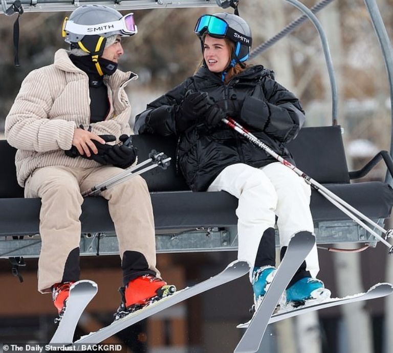 Joe y su nueva novia