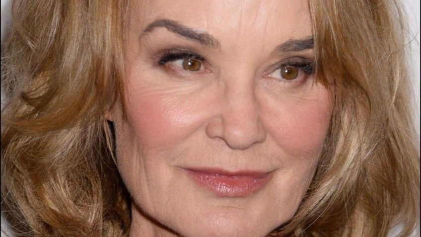Jessica Lange es vista en sillas de ruedas a poco tiempo de anunciar su retiro