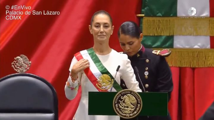 VIDEO: Ifigenia Martínez entrega Banda Presidencial a Claudia Sheinbaum, presidenta de México