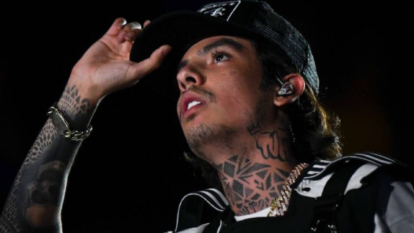 VIDEO: Natanael Cano golpea a guardia de seguridad por 'taclear' a un fan en concierto