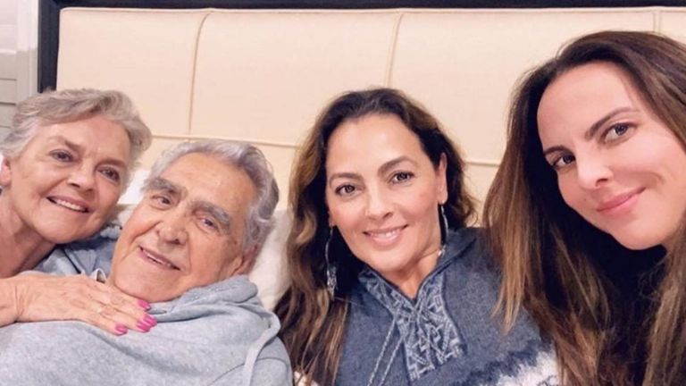 Eric del Castillo perdió la vista tras problemas en la macula