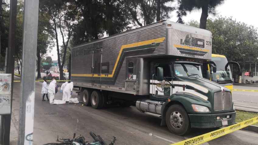VIDEO: Motociclista se impacta contra tráiler en Vallejo y muere al instante