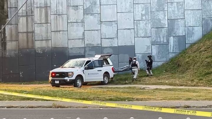 Imágenes fuertes: Amanece cuerpo colgado en puente de Tlaquepaque, Jalisco