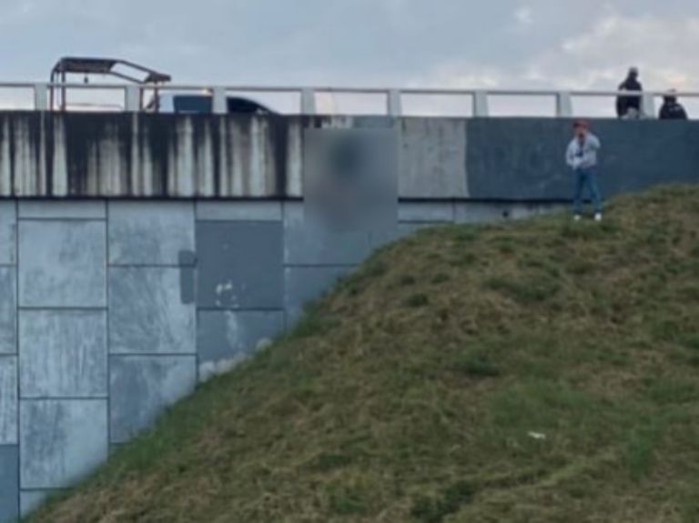 Cuerpo colgado en Jalisco