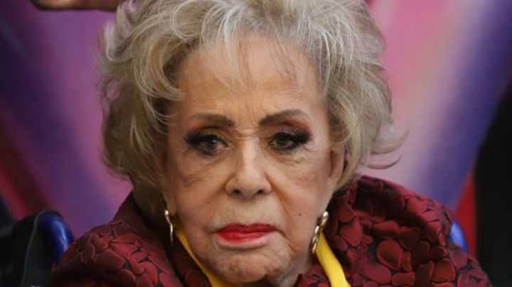 ¿Luto en Televisa? Tras supuesta muerte asistida, hijo de Silvia Pinal da fuerte noticia en 'VLA'