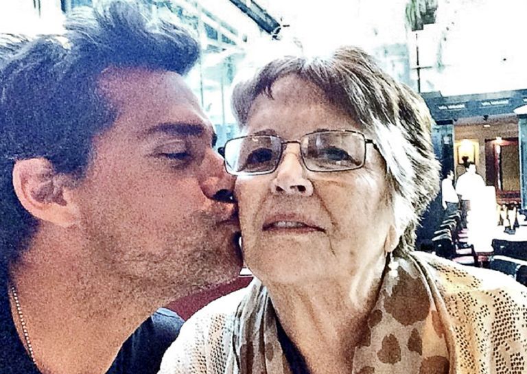 Cristian y su madre (QEPD)