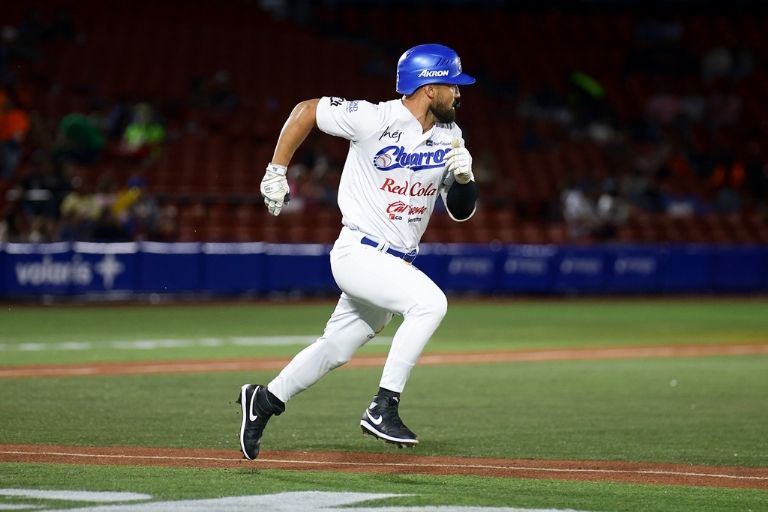 Charros derrota a Yaquis