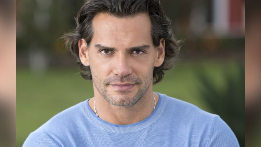 Reportera se molesta con actor de Televisa por tocarla sin su permiso en la alfombra roja