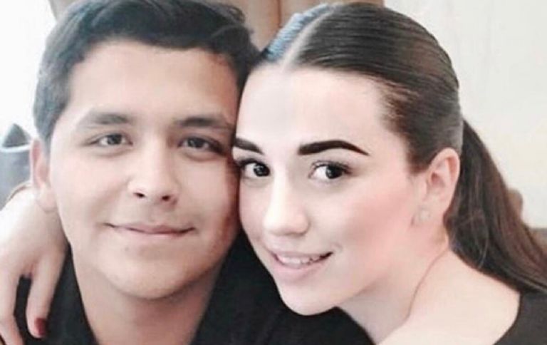 Exnovia de Christian Nodal felicita a Aneliz por su compromiso