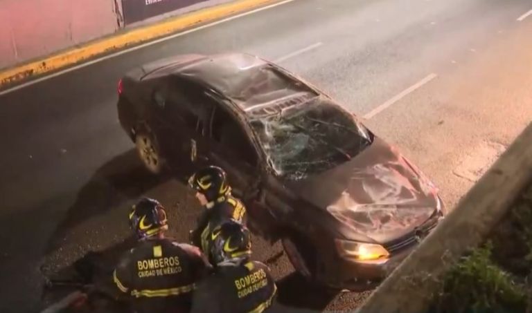 Volcadura en Viaducto