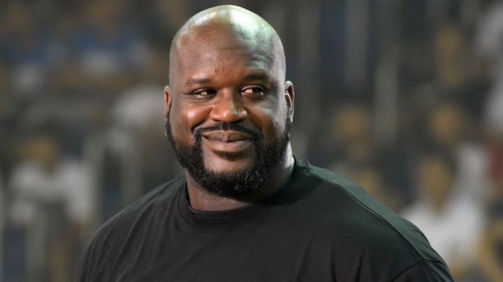 Shaquille O’Neal sorprende a Ecatepec con visita y donación de tenis a niños de escasos recursos