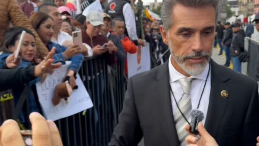 "Traidor, oportunista": Sergio Mayer es abucheado en la investidura de Claudia Sheinbaum