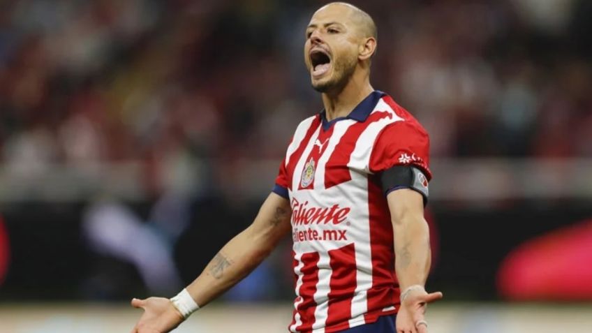 "No me llevo con nadie de Chivas": 'Chicharito' responde a las críticas por su desempeño