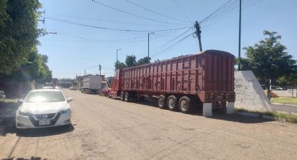 Ciudad Obregón: El tránsito de tráilers en zonas residenciales afecta las vialidades