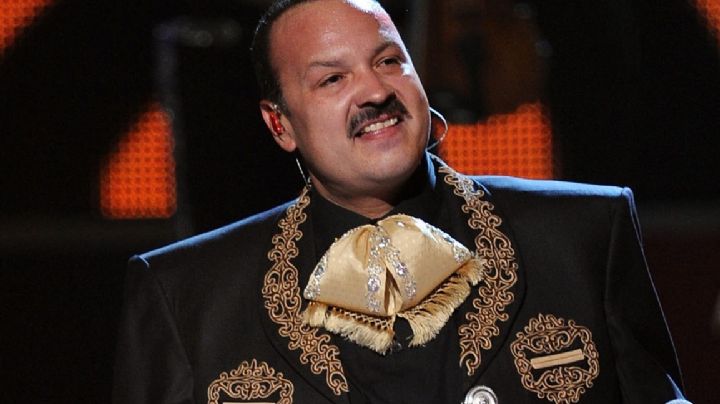 Pepe Aguilar se prepara para entrar al Salón de la Fama en los Latin Billboard 2024