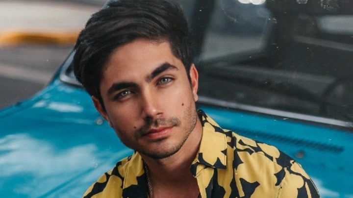 ¿Sale del clóset? Sian Chiong es captado en la playa de vacaciones con un guapo hombre