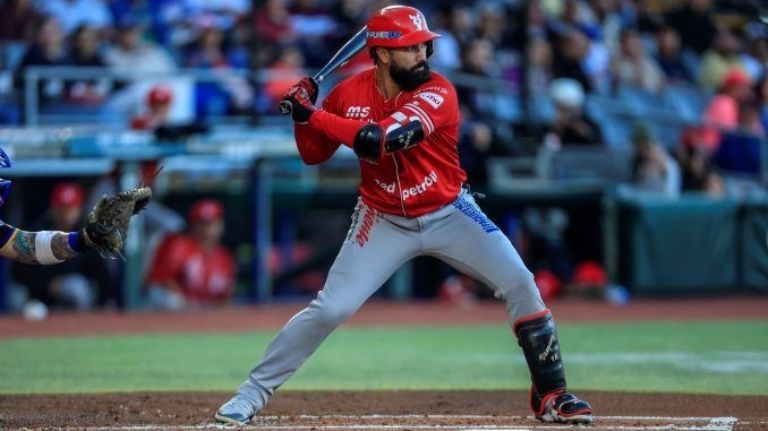 Niko regresa con Venados