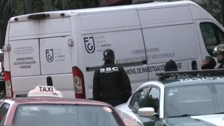 VIDEO: Ejecutan a mujer a puñaladas en Desierto de los Leones, Álvaro Obregón