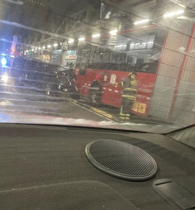 Fuerte accidente en Insurgentes Sur moviliza a las autoridades. Foto: Facebook