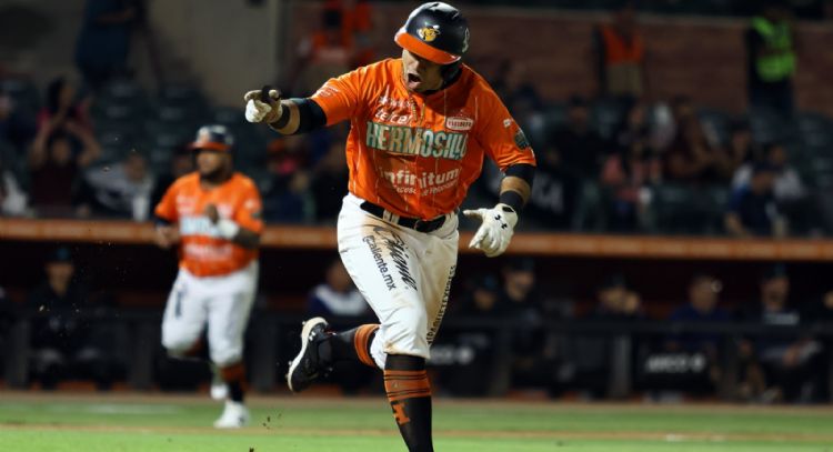 Los Naranjeros de Hermosillo pegan primero en el 'Clásico Sonorense' de la LMP