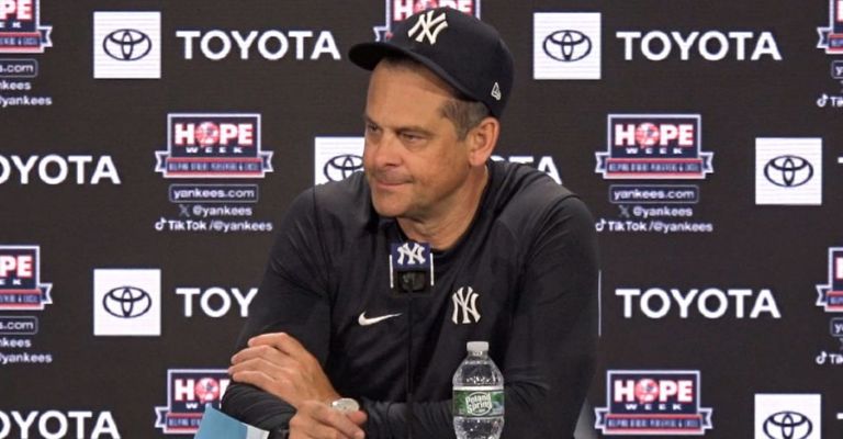 Boone no puede ocultar el dolor que siente