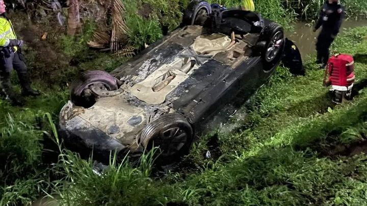 VIDEO: Automóvil cae al Río de los Remedios, en Tlalnepantla; al menos un muerto
