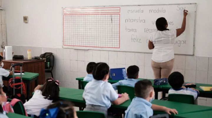 Yucatán suspende actividades escolares ante riesgo por intensificación del huracán Milton