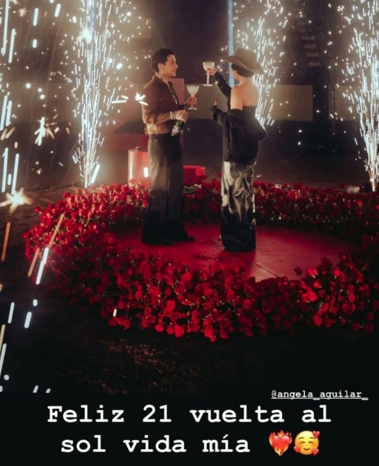 Christian Nodal celebró los 21 años de su esposa Ángela Aguilar con tierno mensaje