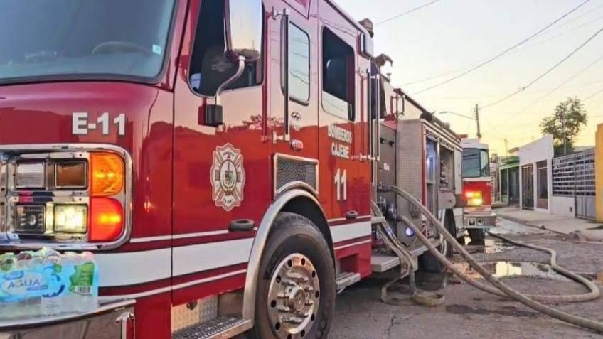 Código Rojo: Voraz incendio en Ciudad Obregón destruye negocio, vivienda y automóviles