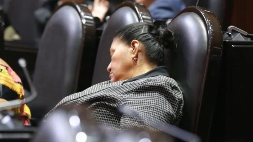 Ella es la diputada de Morena Herminia López que fue captada durmiendo en sesión del Congreso